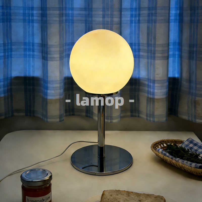 Desk Lamp - Luminária de Mesa Cromada Sólida Branca